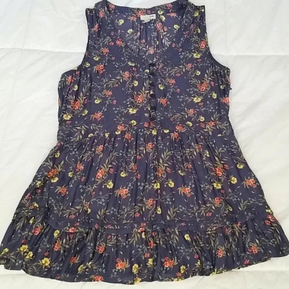 Hinge Floral Flowy Blouse